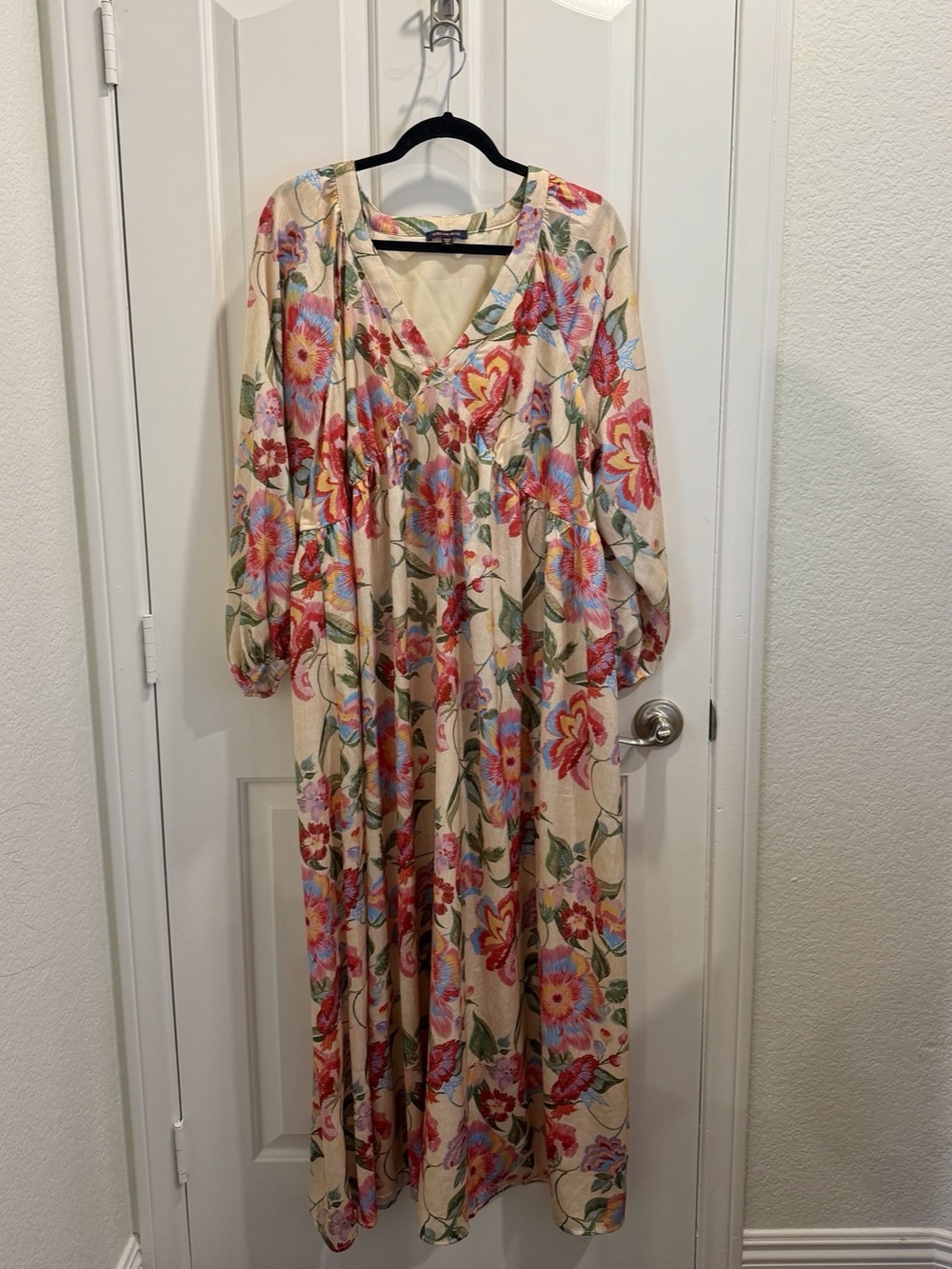 Skies Are Blue Cream and Pink Floral Maxi Dress Silky Empire Waist Size 1X